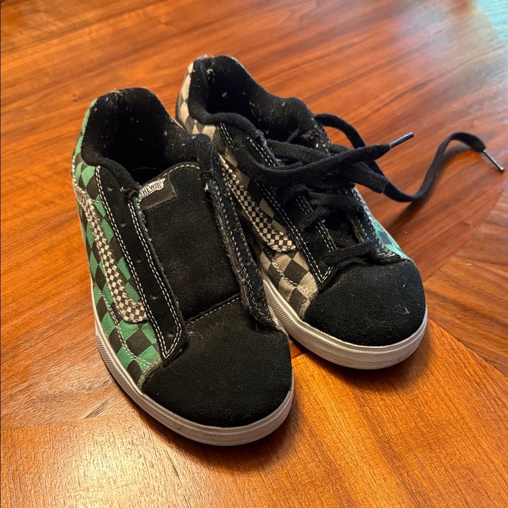 VINTAGE Vans Kids Sneakers - Black and Green Checkered
